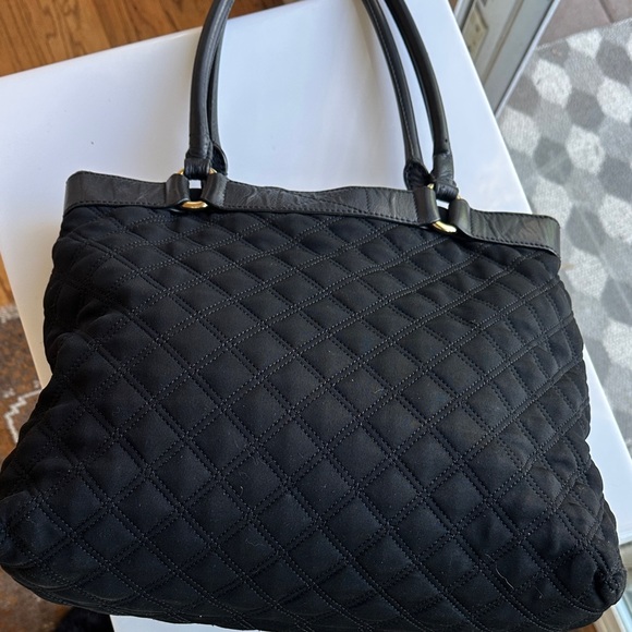 Marc Jacobs Black Quilted Shoulder Bag with Gold Accents - Picture 9 of 13